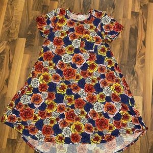 Medium LuLaRoe Carly